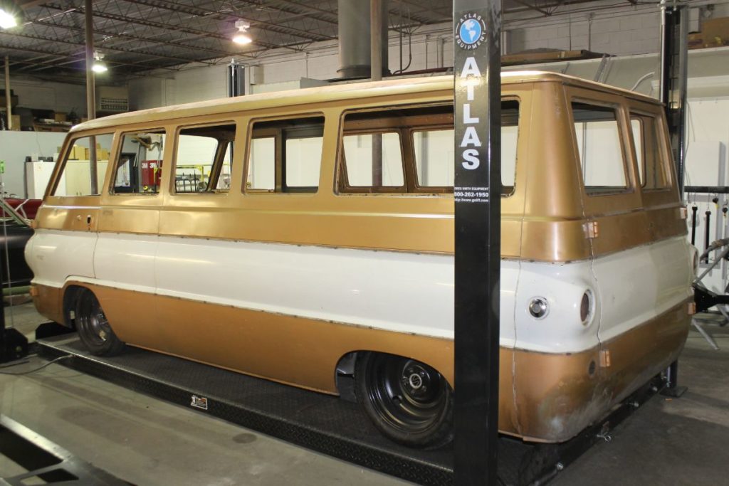 Custom 1969 Dodge A 108 Hemi Van build
