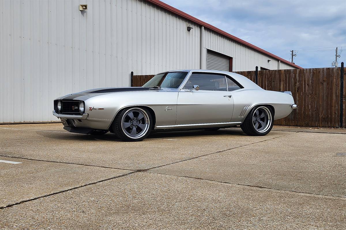 Silver 1969 Z28 Camaro Supercharged LT4 protouring restomod classic muscle car